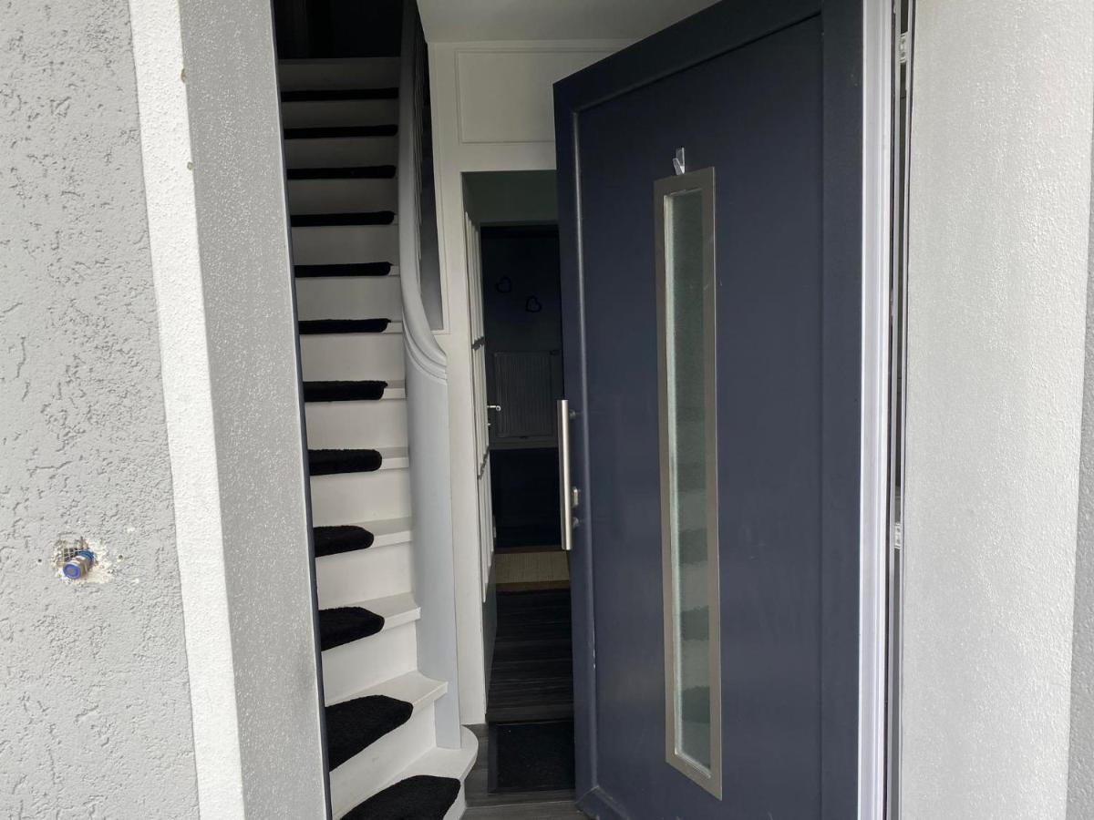 Haus In Ruhiger Lage Villa บาด ฟาลลิงบอสเทล ภายนอก รูปภาพ